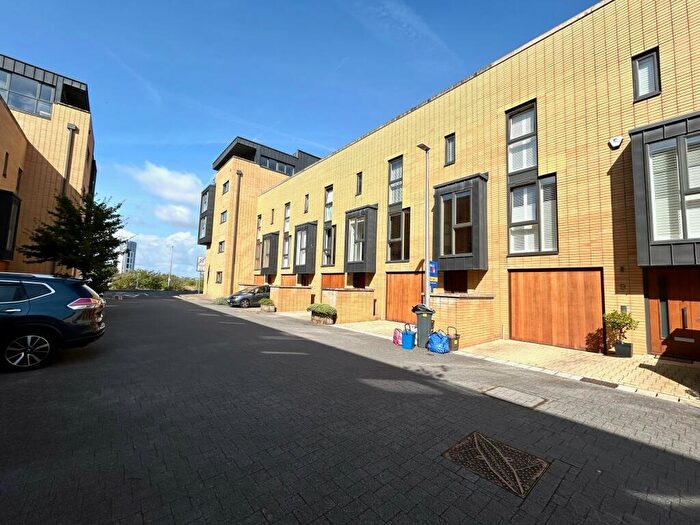 3 Bedroom House To Rent In Francis Street, Cardiff Bay, CF11