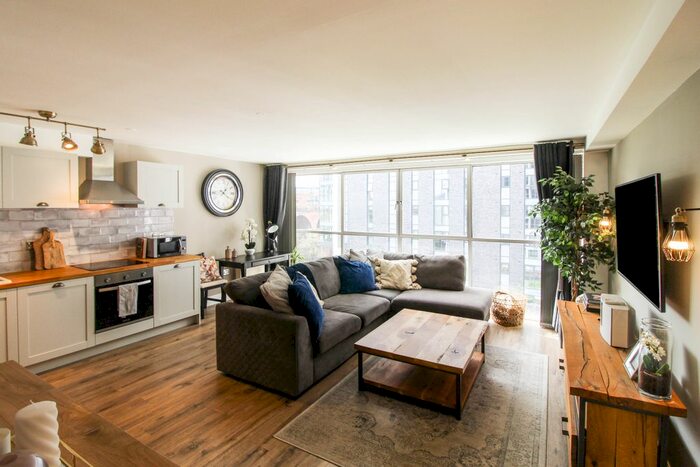 2 Bedroom Flat To Rent In South Hall Street, Salford, M5