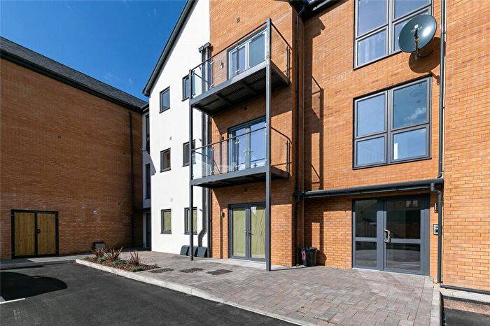 2 Bedroom Apartment To Rent In Aspen Drive, Bristol, BS10
