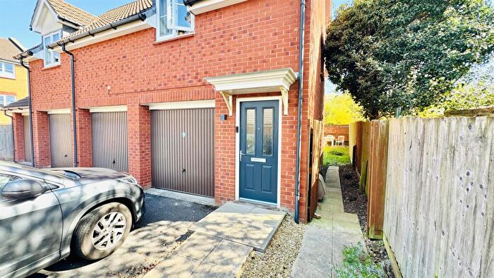 2 Bedroom Flat To Rent In Dorian Road, Bristol, BS7