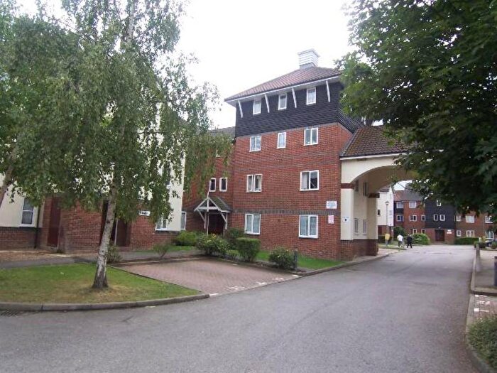 1 Bedroom Flat To Rent In Mandeville Court, London, E4