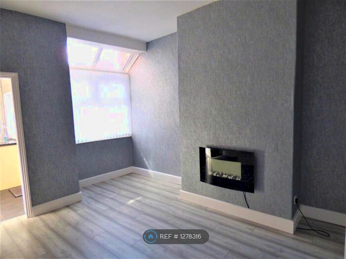 2 Bedroom Terraced House To Rent In Thompson Street, St. Helens WA10