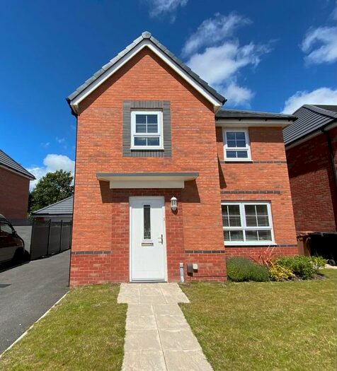 4 Bedroom Detached House For Sale In Thorn Tree Drive, Liverpool, L23