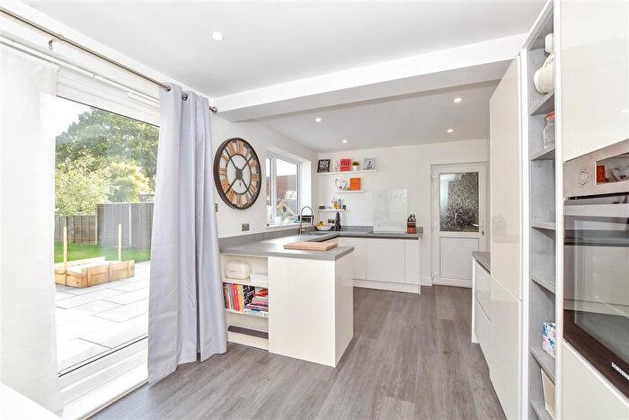 3 Bedroom End Of Terrace House For Sale In Battens Way, Havant, Hampshire, PO9