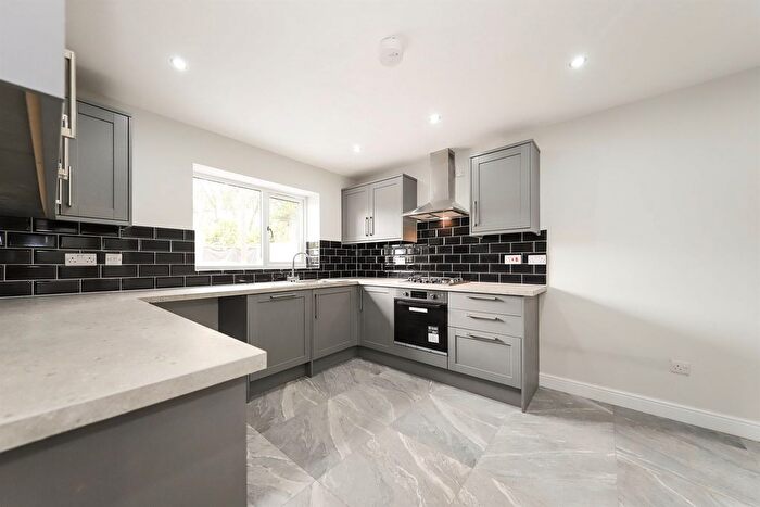 2 Bedroom Semi-detached Bungalow For Sale In Sunset Close, Coven, Wolverhampton, WV9