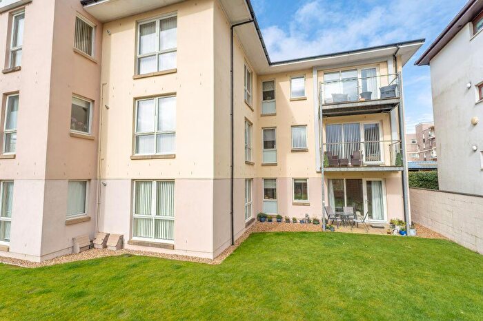 3 Bedroom Flat For Sale In Elderslie Gardens, Largs, KA30