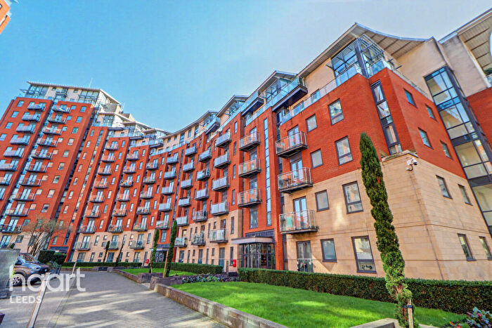 2 Bedroom Apartment For Sale In Gotts Road, Leeds, LS12