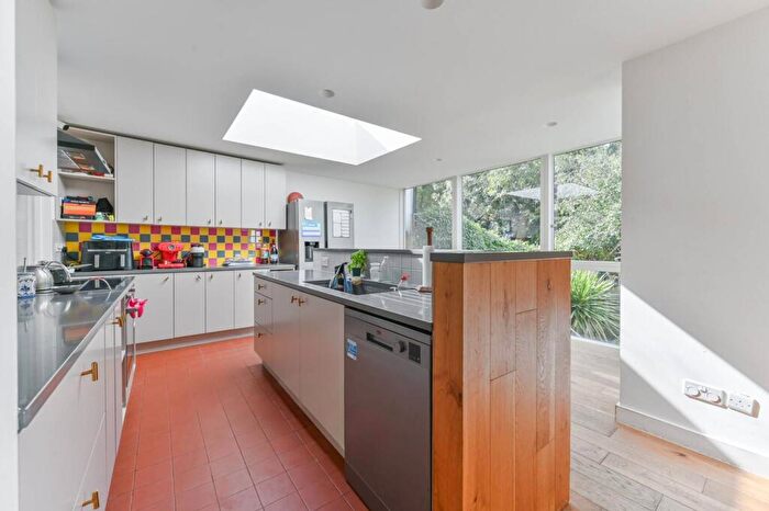 5 Bedroom Semi-Detached House For Sale In Oaks Avenue, Gipsy Hill, London, SE19