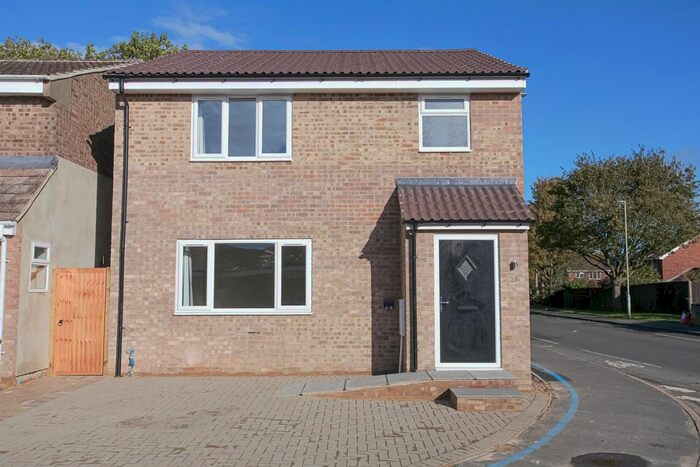 3 Bedroom Detached House To Rent In Lancaster Close, Bicester, OX26
