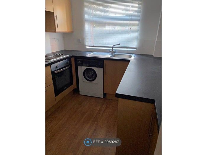 1 Bedroom Flat To Rent In Dean Court, Derby, DE23