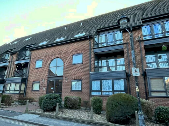 2 Bedroom Flat To Rent In Northgate Court, Louth., LN11