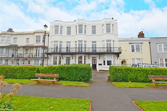 1 Bedroom Flat To Rent In Flat /Salisbury House, The Steyne, Bognor Regis, West Sussex, PO21