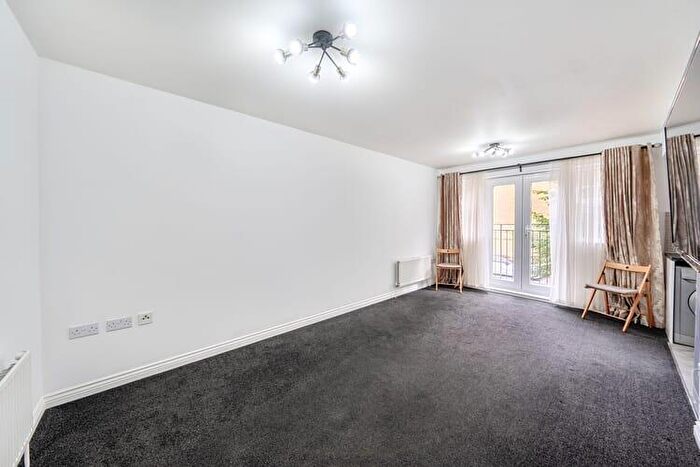 2 Bedroom Flat For Sale In Warren Way, Edgeware, London, HA8