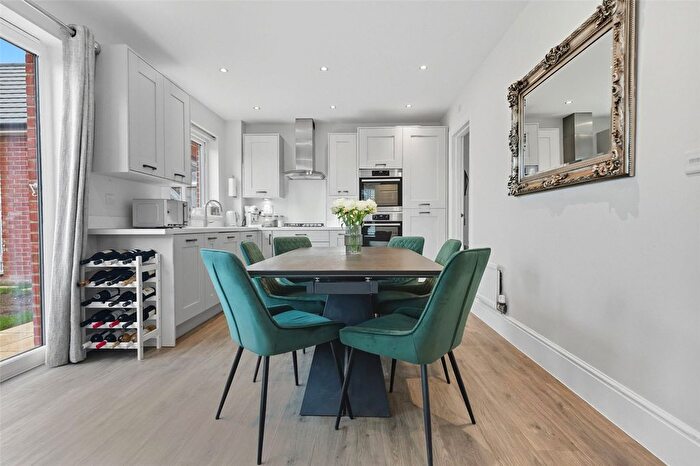 3 Bedroom Mews For Sale In Dixon Mews, Langdon Hills, Basildon, Essex, SS16