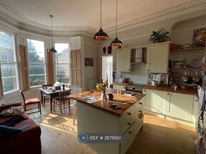 2 Bedroom Flat To Rent In Bristol, Clifton, Bristol, BS8