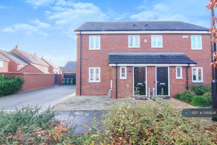 3 Bedroom Semi-Detached House To Rent In Astoria Drive, Coventry, CV4