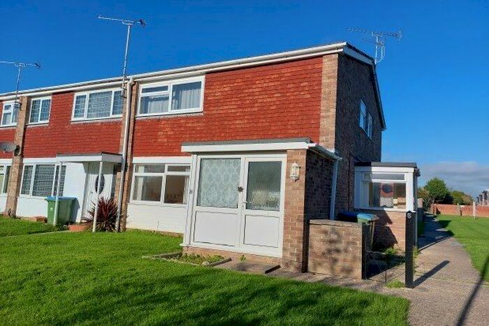 1 Bedroom Flat To Rent In Micklam Close, Bognor Regis, PO21