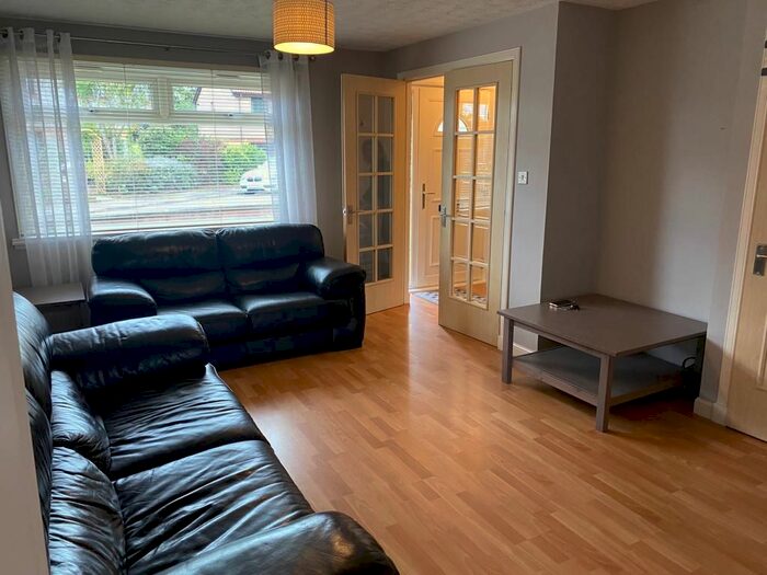 4 Bedroom Semi-Detached House To Rent In Wallace Brae Wynd, Bridge Of Don, Aberdeen, AB22