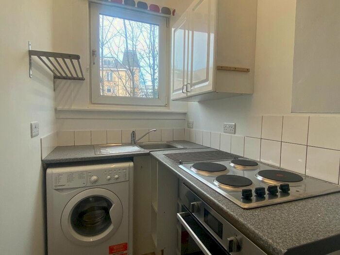 1 Bedroom Flat To Rent In Balcarres Street, Morningside, Edinburgh, EH10