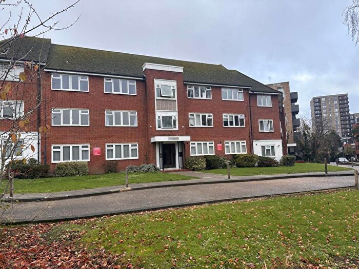 2 Bedroom Flat To Rent In Wilton Place, Harrow, HA1