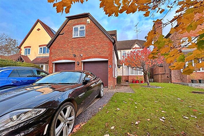 5 Bedroom Detached House For Sale In Phoebes Orchard, Stoke Hammond, Milton Keynes, MK17