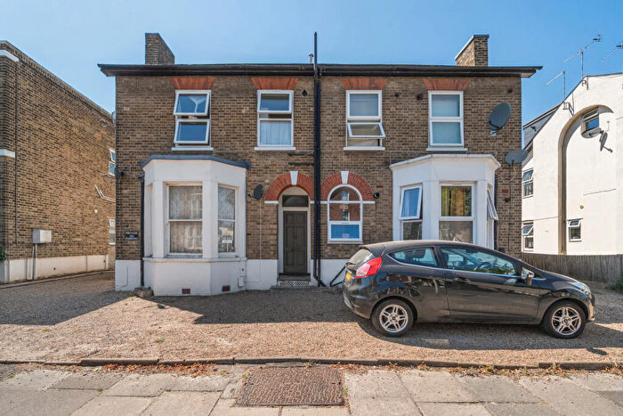 1 Bedroom Apartment For Sale In Palace Grove, Bromley, BR1