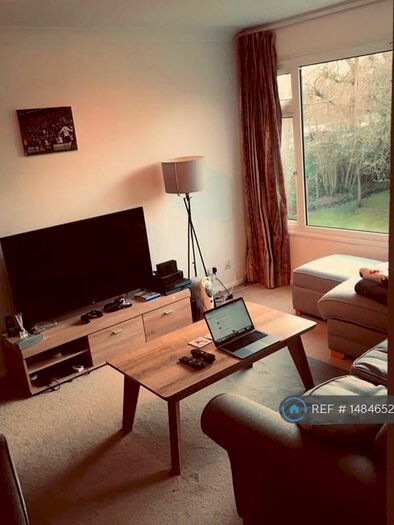 1 Bedroom Flat To Rent In Davos Close, Woking, GU22