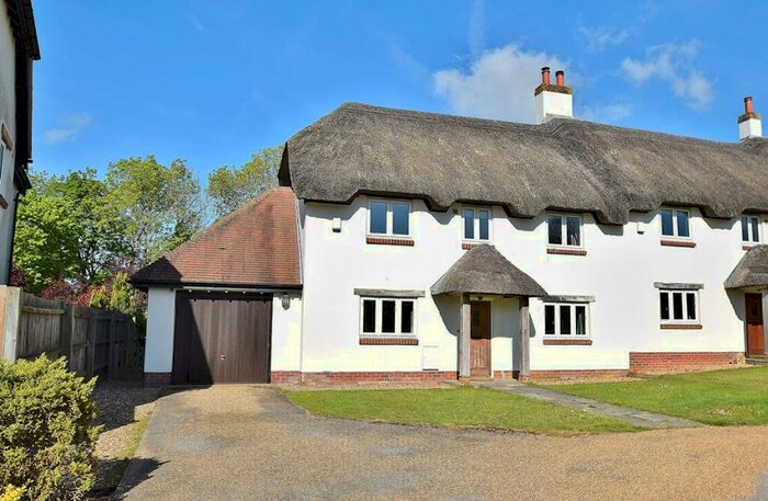 3 Bedroom End Of Terrace House To Rent In Bloxworth, BH20