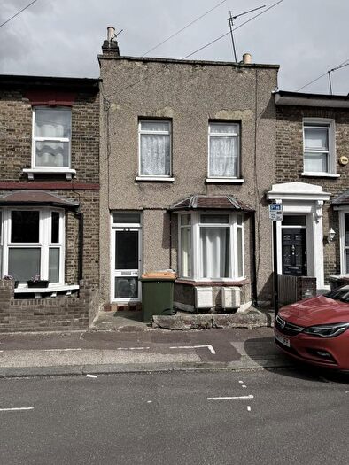 1 Bedroom Flat To Rent In Odessa Road, London, E7