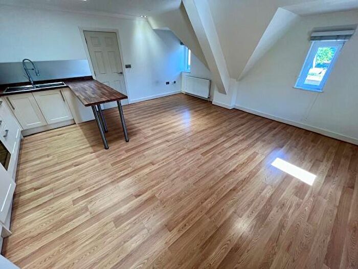 1 Bedroom Apartment To Rent In Poplar Road, Solihull, B91