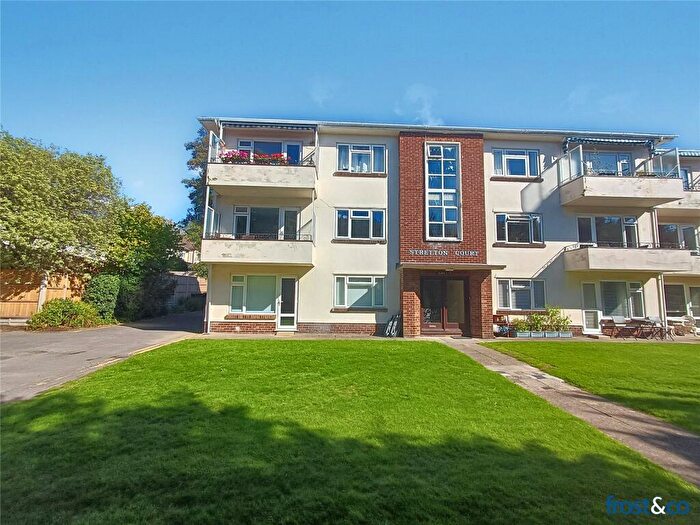 2 Bedroom Apartment For Sale In Bournemouth Road, Ashley Cross, Poole, Dorset, BH14