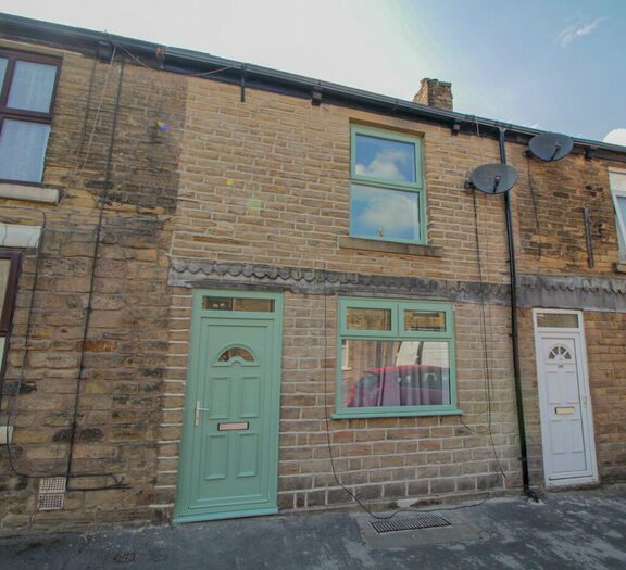 3 Bedroom Terraced House To Rent In Victoria Street, Glossop, Derbyshire, SK13