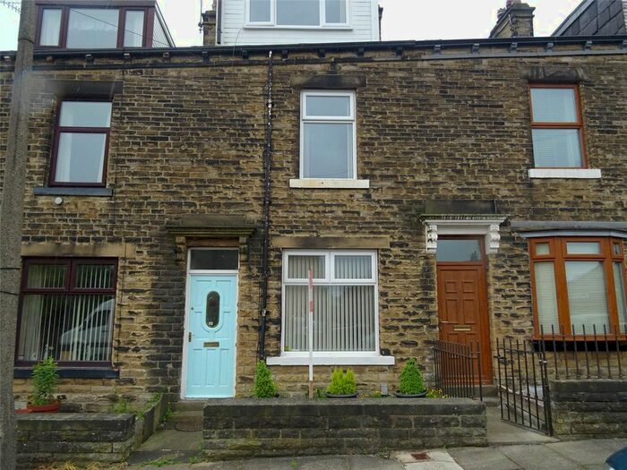 4 Bedroom Terraced House To Rent In Blamires Street, Bradford, West Yorkshire, BD7