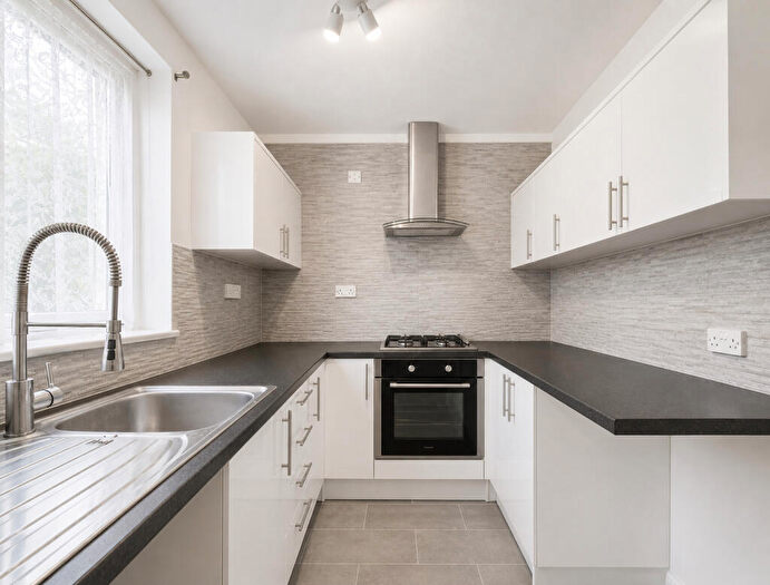 1 Bedroom Maisonette To Rent In The Oaks, Shard End, B34