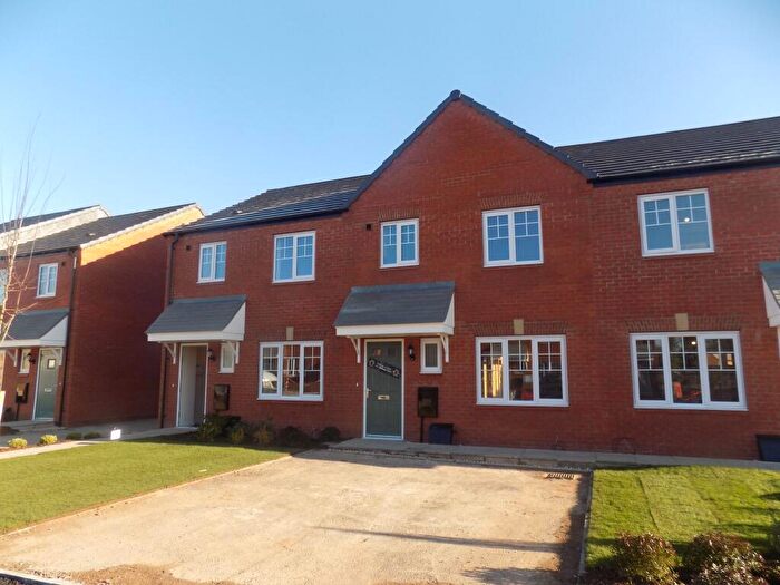 3 Bedroom Terraced House To Rent In Plover Green, Stafford, ST16