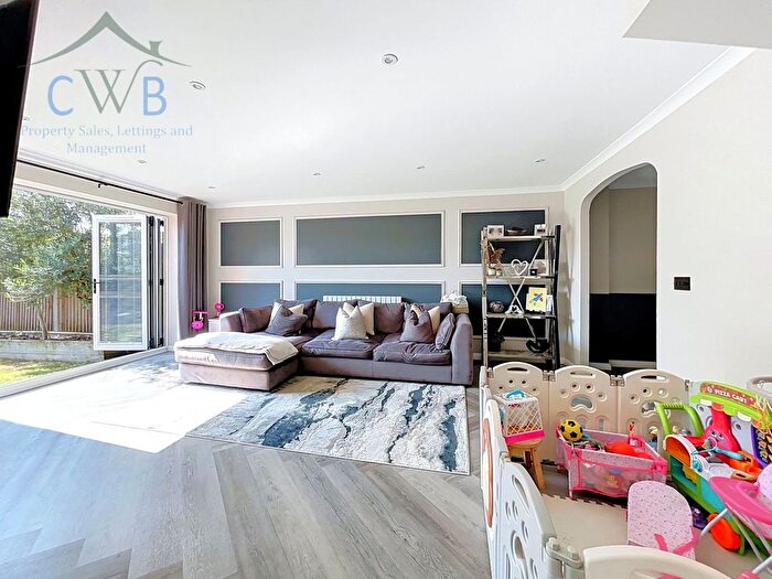 3 Bedroom Semi-Detached House For Sale In Willowside, Snodland, ME6