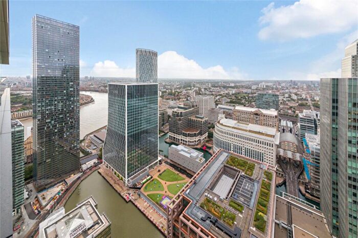2 Bedroom Flat To Rent In Bagshaw Building, Wards Place, E14