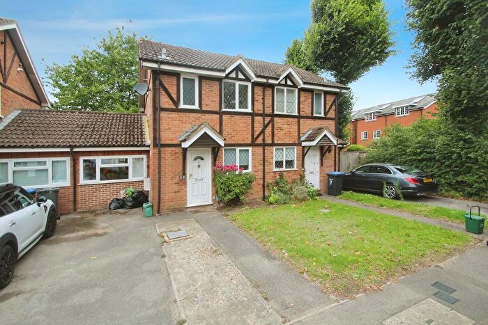 3 Bedroom Semi-detached House To Rent In Ravenfield, Englefield Green, Egham, TW20