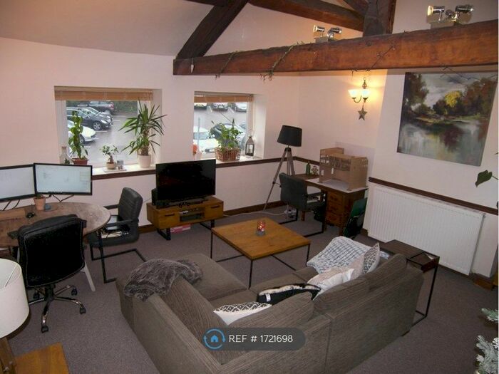 2 Bedroom Flat To Rent In Town Street, Stanningley, Pudsey, LS28