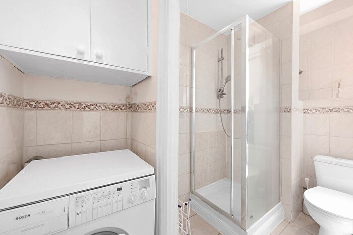 1 Bedroom Studio For Sale In Coram Street, London, WC1N