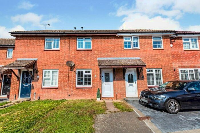 2 Bedroom House To Rent In Saunders Close, Northfleet, Gravesend, Kent, DA11