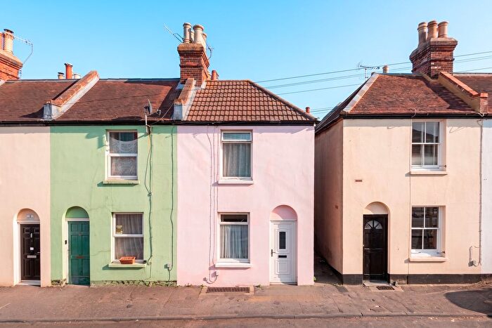 2 Bedroom End Of Terrace House For Sale In Hollow Lane, Canterbury, CT1