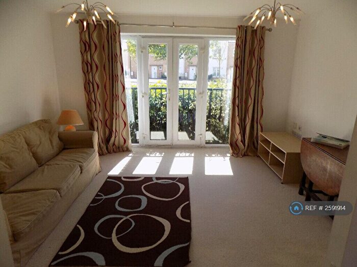 2 Bedroom Flat To Rent In Chambers Drive, Cambridge, CB4