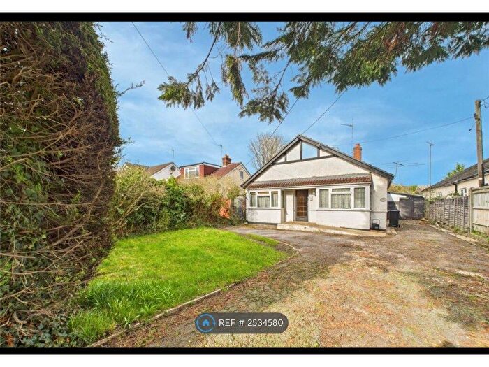 3 Bedroom Bungalow To Rent In Reading Road, Winnersh, Wokingham, RG41