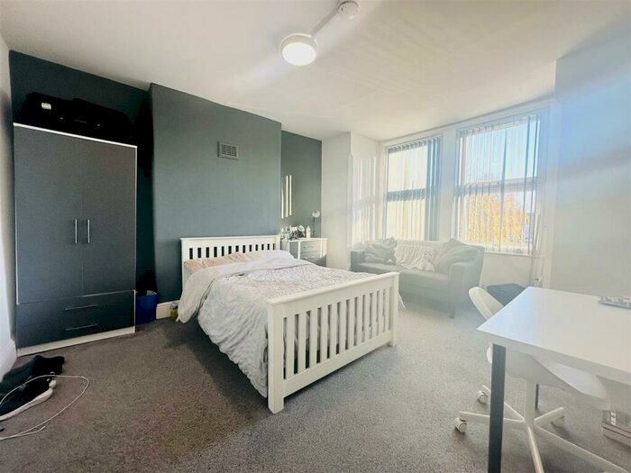 1 Bedroom Apartment To Rent In Sherwin Road, Nottingham, NG7