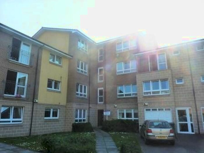 2 Bedroom Flat To Rent In Whitehill Court, Dennistoun, Glasgow, G31