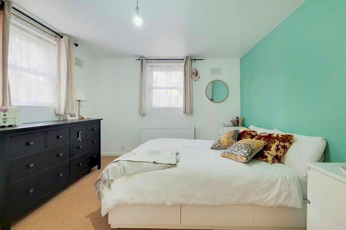 2 Bedroom Flat To Rent In Mount Ephraim Road, Streatham Hill, London, SW16