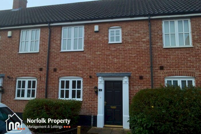 2 Bedroom Town House To Rent In Bromedale Avenue, Mulbarton, Norwich, NR14
