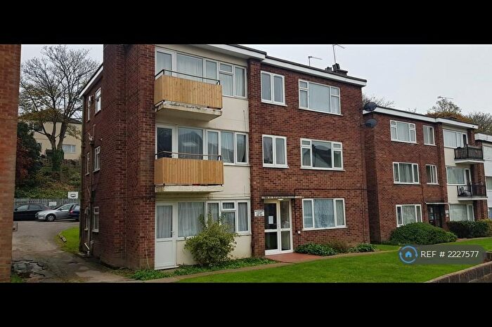 1 Bedroom Flat To Rent In Woodside Court, Southampton, SO17