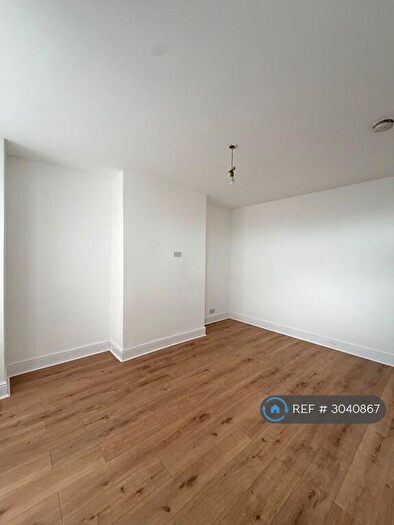 2 Bedroom Terraced House To Rent In Florence St, Leeds, LS9